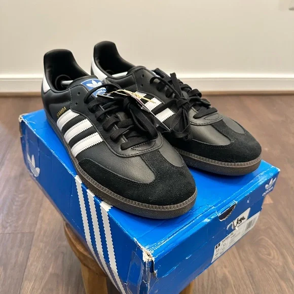 Adidas Men’s SAMBA OG Black White Stripes Sneakers, Size 13.5 - B75807